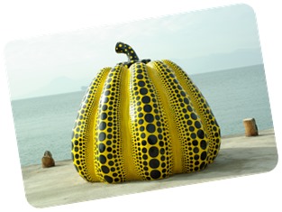 直島の黄色いかぼちゃ